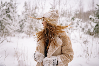 How to Deal with Hat Head: Quick, Easy Hairstyles for Winter Hats