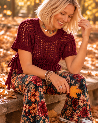 Short Sleeve Chunky Crochet Top with Side Ties - Wine