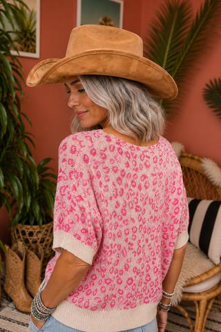 Pink Outlaw Short Sleeve Knit – Leopard Print V-Neck Sweater Top