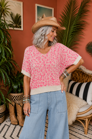 Pink Outlaw Short Sleeve Knit – Leopard Print V-Neck Sweater Top
